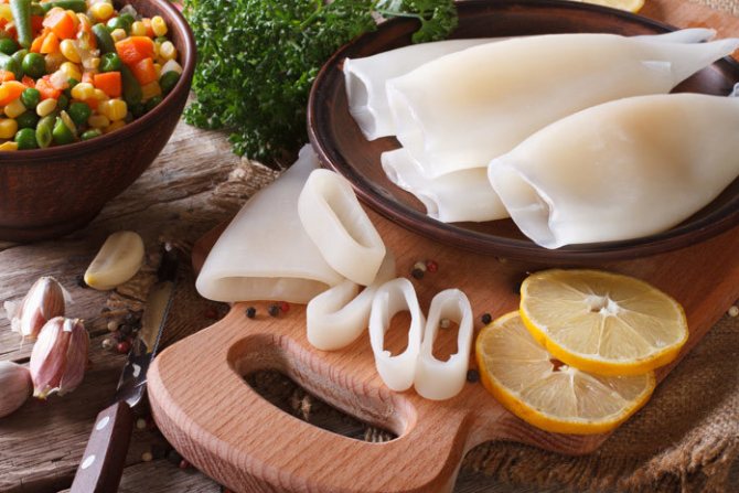 Как быстро очистить кальмары от пленки, как вкусно приготовить замороженные. Рецепты пошагово с фото